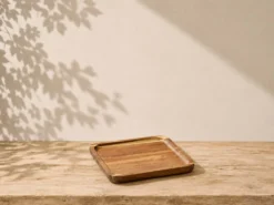 BANDEJA MULTIUSOS CUADRADA 15X15 ACACIA