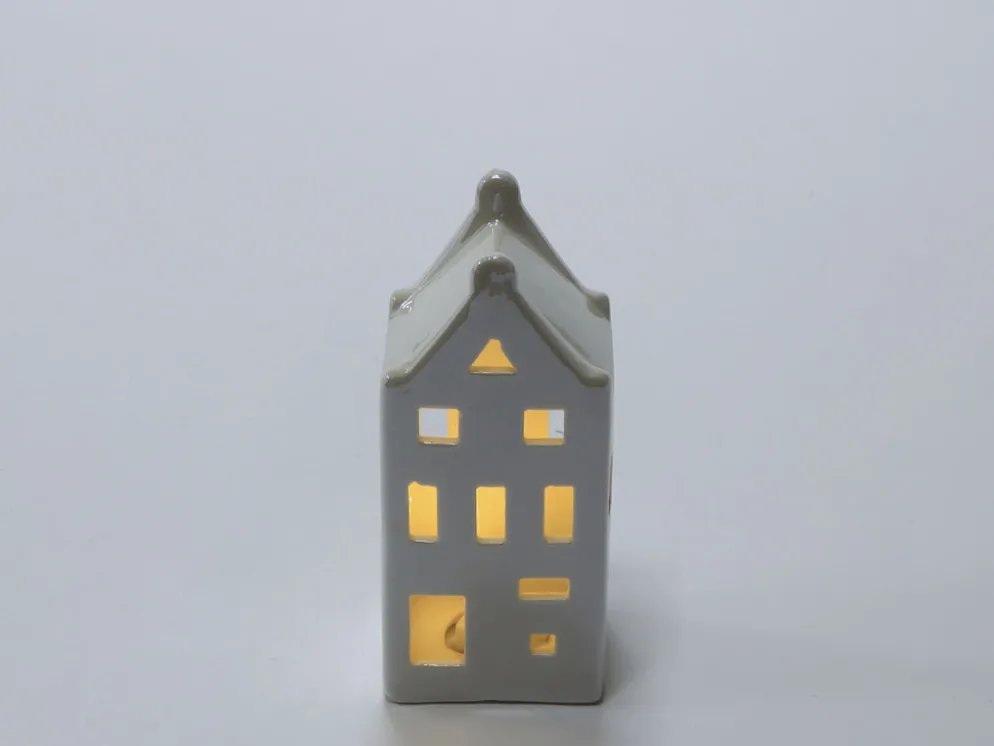 CASA PORCELANA CON LED 15CM BLANCA A