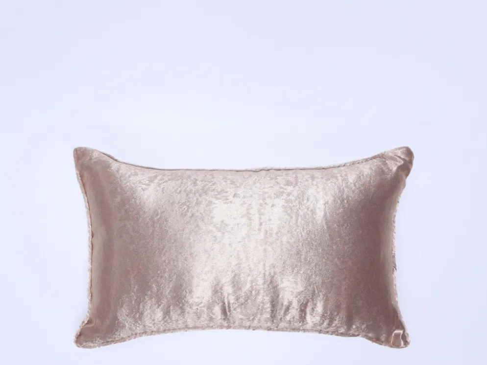 COJIN ANTELINA SATINADO ROSA 30X50CM