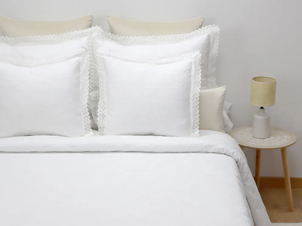 COLCHA LACE PUNTILLA BLANCA