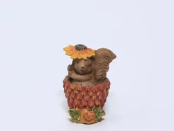 FIGURA ARDILLA EN PIÑA