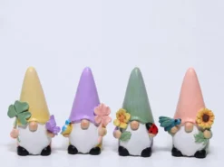 FIGURA GNOMO 15CM LILA