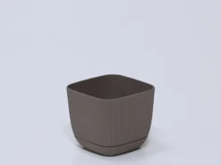 MACETA SQUARE MARRON 8X8X7CM