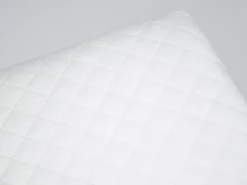 TABURETE PUFF CUAD CREMA ROMBO 34X34X30CM